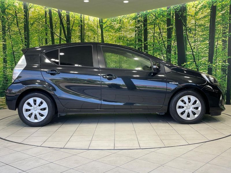 2014 Toyota Aqua DAA-NHP10 (UW-6a433458401af)[7]