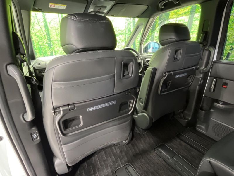 2023 Honda Step Wagon 6AA-RP8 (UW-6a433476091ca)[24]