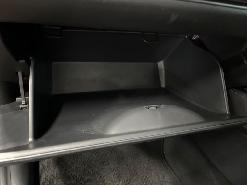 2024 Honda Vezel 6AA-RV5 (UW-6a433482111e1)[4]