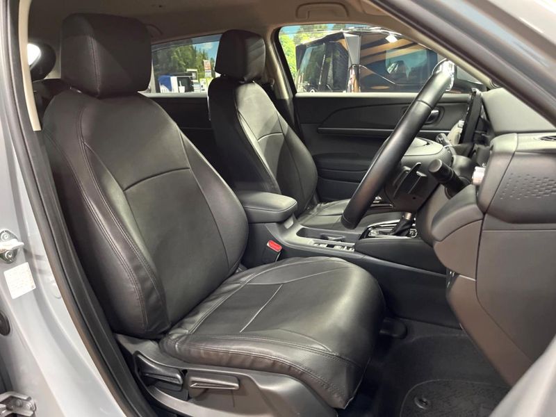2024 Honda Vezel 6AA-RV5 (UW-6a433482111e1)[15]