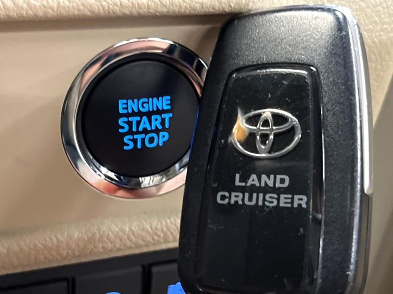 2023 Toyota Land Cruiser Prado 3BA-TRJ150W (UW-6a4334a43c00e)[25]