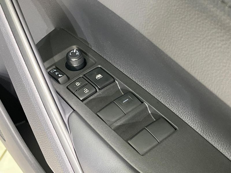 2025 Toyota Corolla Cross 6AA-ZVG13 (UW-6a4334ed16601)[11]