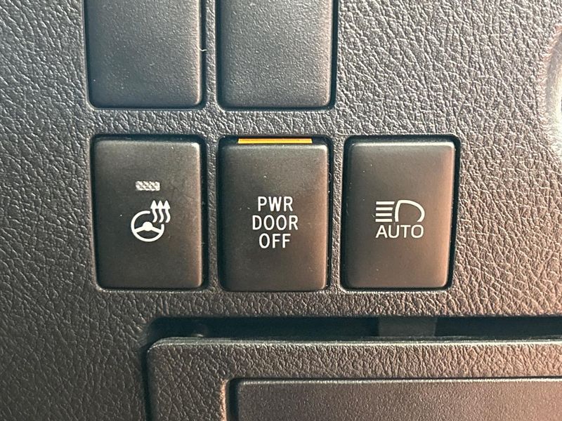 2019 Toyota Alphard DBA-AGH30W (UW-6a45d59c3ba9b)[6]