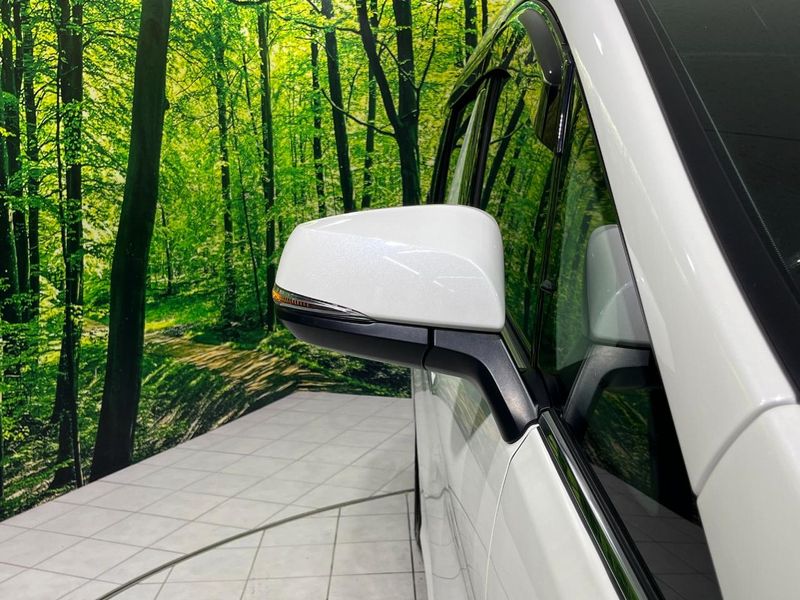 2019 Toyota Vellfire Hybrid DAA-AYH30W (UW-6a45d5b8ad6ff)[10]