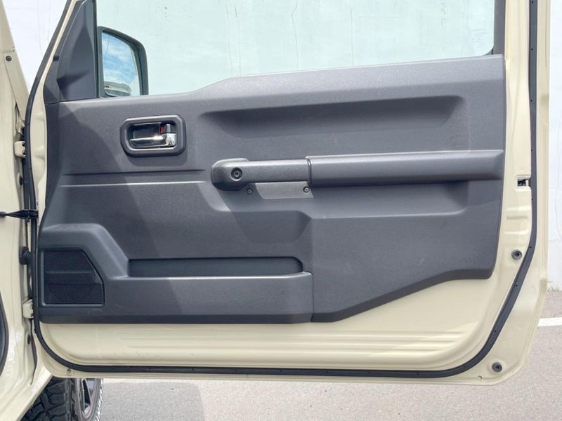 2019 Suzuki Jimny 3BA-JB64W (UW-6a45d6343d74a)[21]