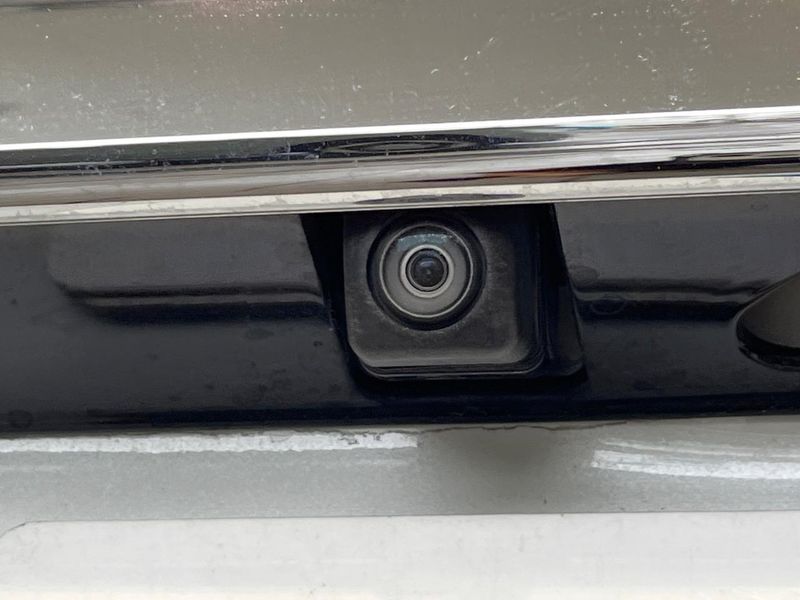 2018 Honda N-BOX CUSTOM DBA-JF3 (UW-6a45d64665fc5)[14]