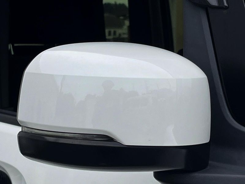 2021 Honda N-BOX CUSTOM 6BA-JF3 (UW-6a45d651c1ad3)[13]