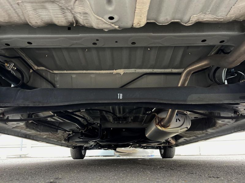 2021 Honda N-BOX CUSTOM 6BA-JF3 (UW-6a45d651c1ad3)[26]