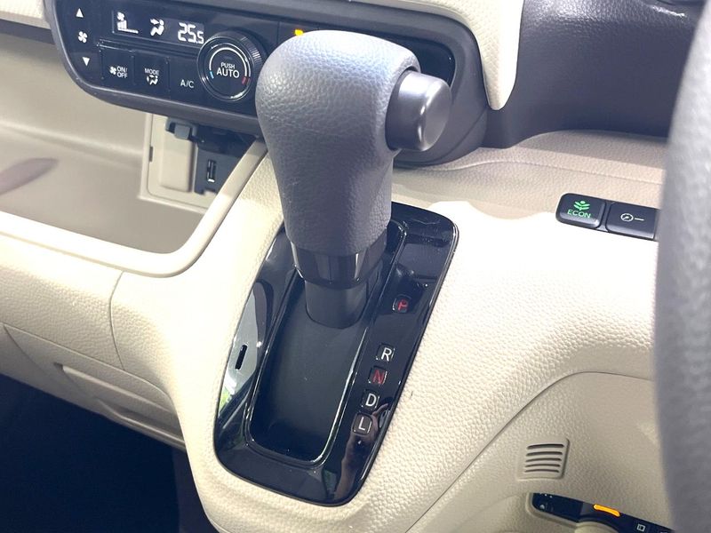 2020 Honda N-BOX 6BA-JF4 (UW-6a45d6582086e)[19]
