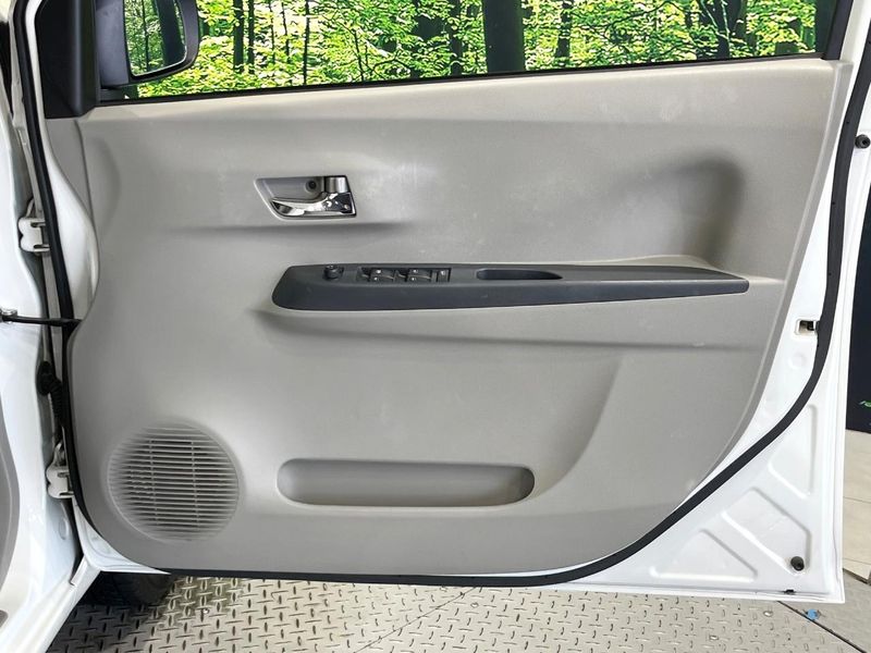 2014 Daihatsu Mira e:S DBA-LA310S (UW-6a45d69814809)[22]