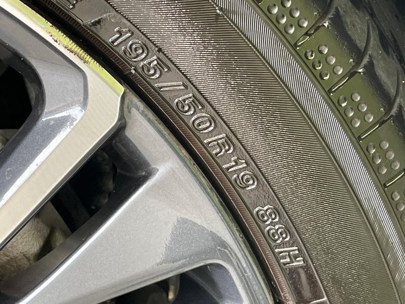 2023 Toyota Prius 6AA-MXWH65 (UW-6a45d72dd5316)[13]