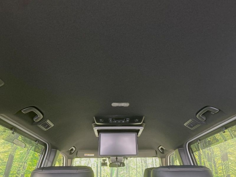 2023 Honda Step Wagon 6AA-RP8 (UW-6a45d7542e29e)[14]