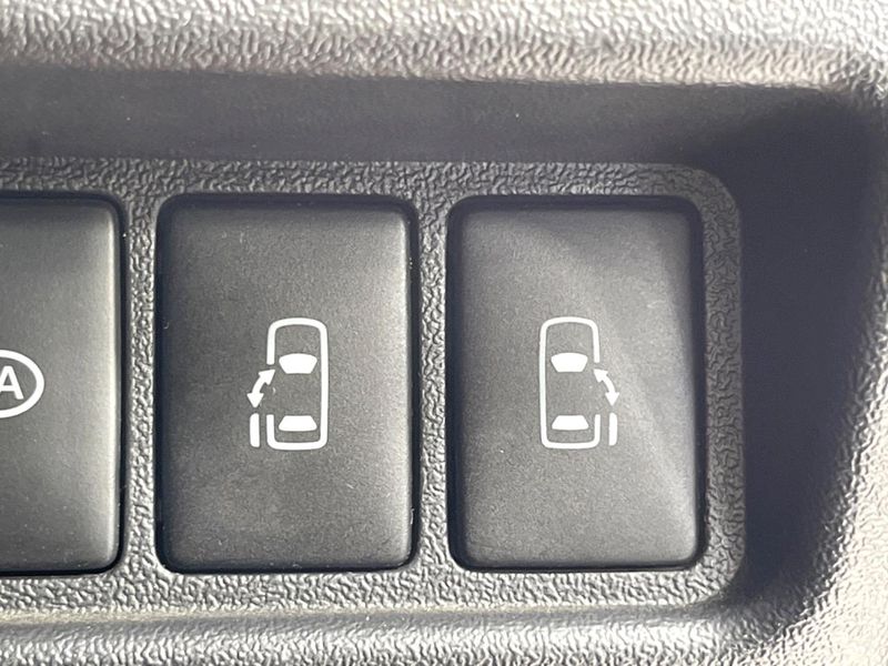 2020 Toyota Hiace Van 3BF-TRH200V (UW-6a45d77433949)[11]