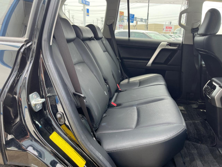 2022 Toyota Land Cruiser Prado 3BA-TRJ150W (UW-6a45d77706e00)[18]