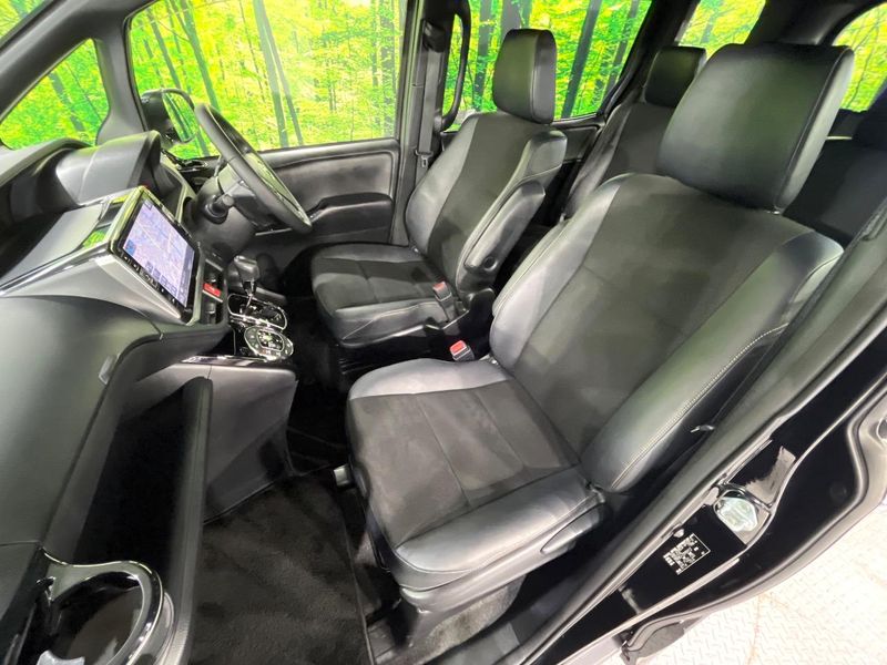 2018 Toyota Noah DBA-ZRR80W (UW-6a45d79e936a9)[25]