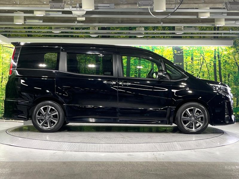 2018 Toyota Noah DBA-ZRR80W (UW-6a45d79e936a9)[8]