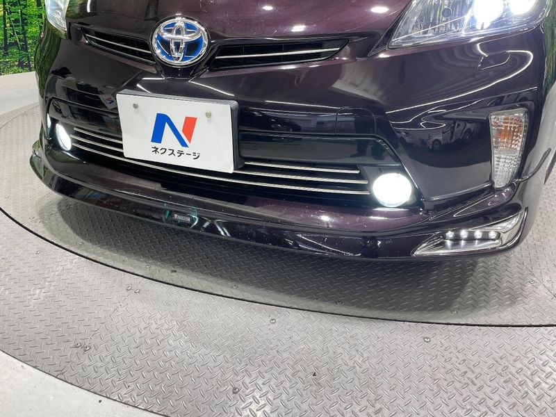 2012 Toyota Prius DAA-ZVW30 (UW-6a45d7aef239d)[14]
