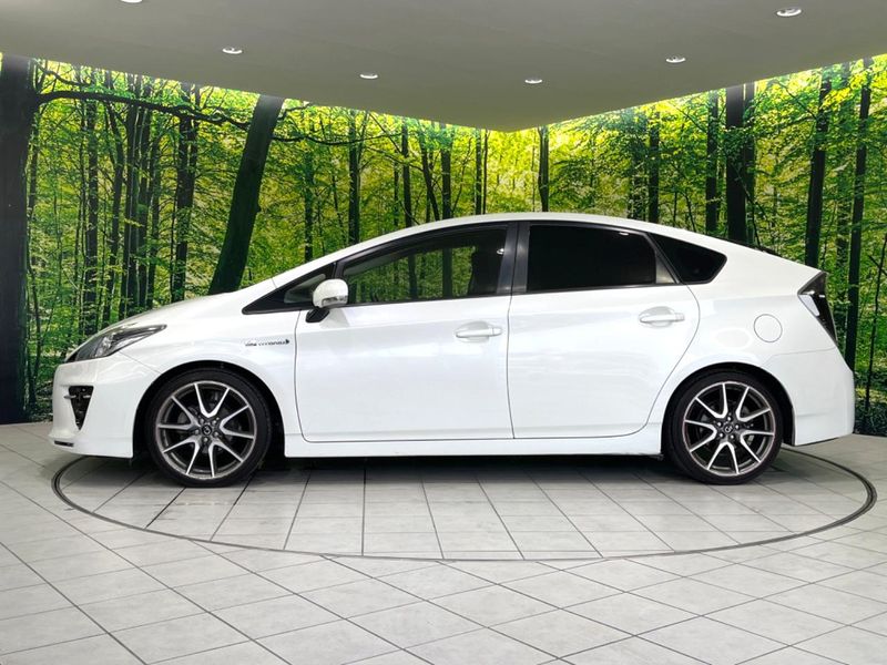 2013 Toyota Prius DAA-ZVW30 (UW-6a45d7afc169e)[23]