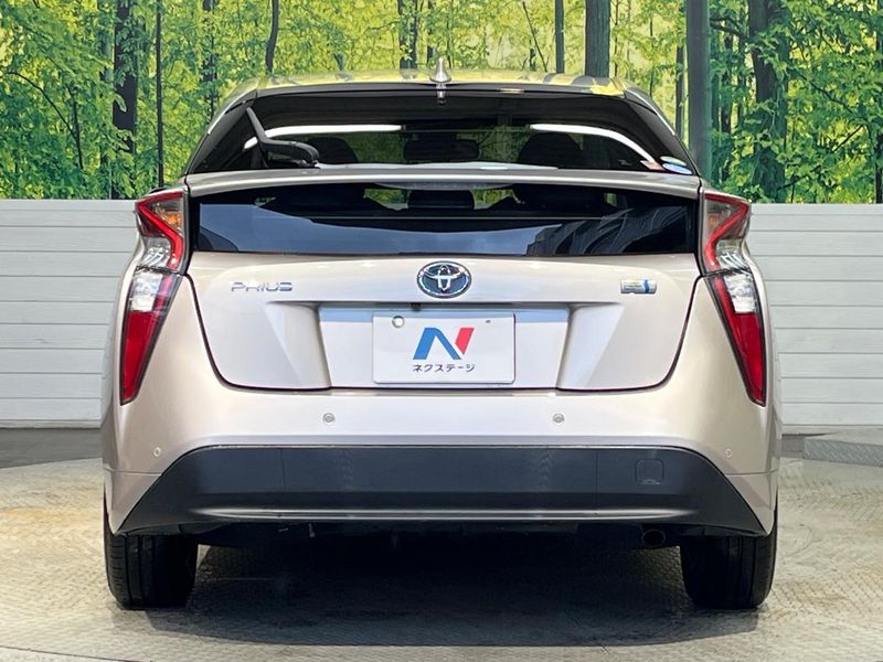 2016 Toyota Prius DAA-ZVW51 (UW-6a45d7bb955b9)[8]