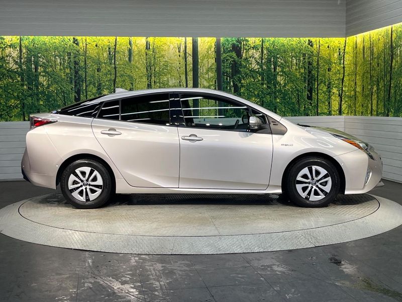 2016 Toyota Prius DAA-ZVW51 (UW-6a45d7bb955b9)[23]