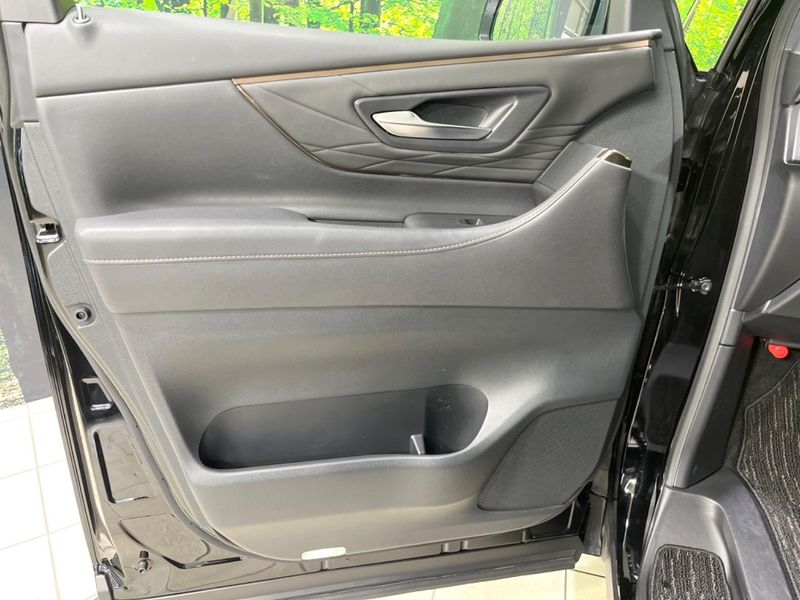 2025 Toyota Alphard Hybrid 6AA-AAHH40W (UW-6a472708efadb)[16]