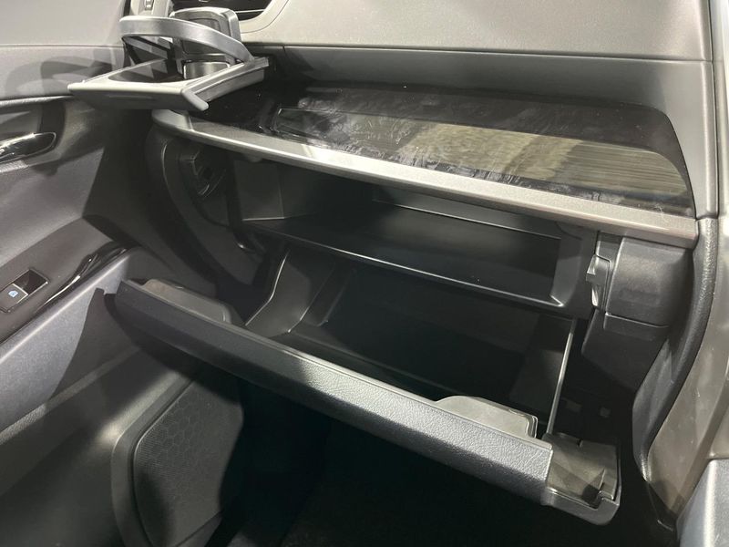 2020 Toyota Alphard 3BA-AGH30W (UW-6a4727165be88)[27]