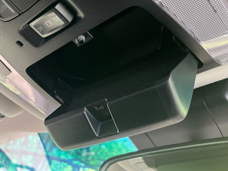 2018 Toyota Vellfire DBA-AGH35W (UW-6a47271f3335c)[9]