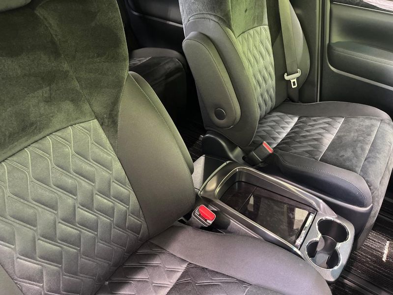 2018 Toyota Vellfire DBA-AGH35W (UW-6a47271f3335c)[26]