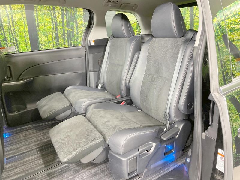 2015 Toyota Estima Hybrid DAA-AHR20W (UW-6a4727259bb97)[24]