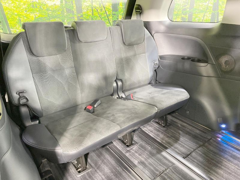 2015 Toyota Estima Hybrid DAA-AHR20W (UW-6a4727259bb97)[26]