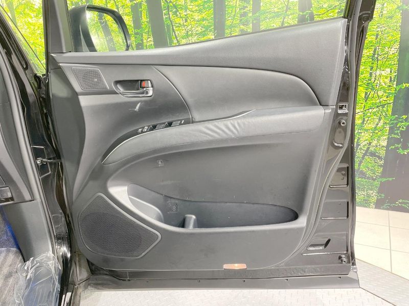 2015 Toyota Estima Hybrid DAA-AHR20W (UW-6a4727259bb97)[14]