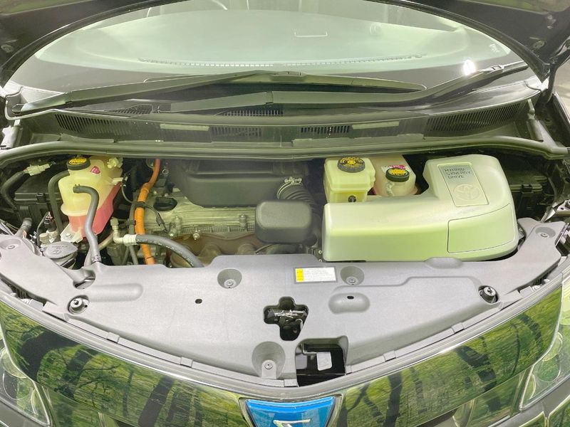 2015 Toyota Estima Hybrid DAA-AHR20W (UW-6a4727259bb97)[13]