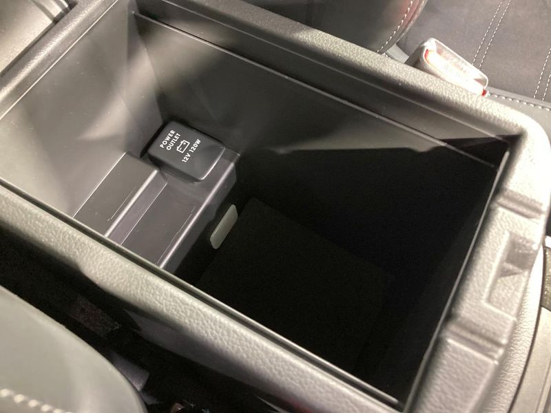 2017 Mitsubishi OUTLANDER PHEV DLA-GG2W (UW-6a47279ea601b)[22]