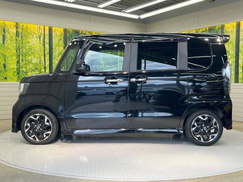 2018 Honda N-BOX CUSTOM DBA-JF3 (UW-6a4727ed5d532)[18]