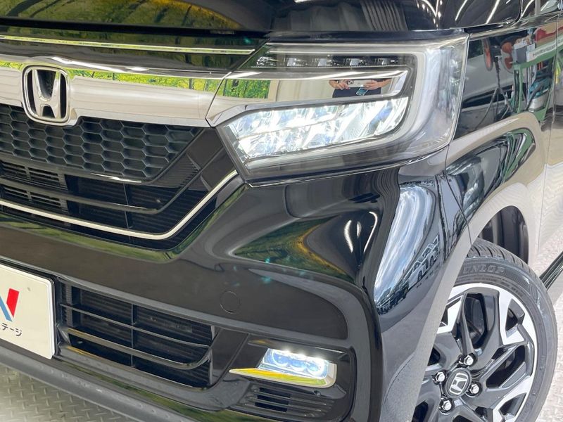 2018 Honda N-BOX CUSTOM DBA-JF3 (UW-6a4727ed5d532)[5]