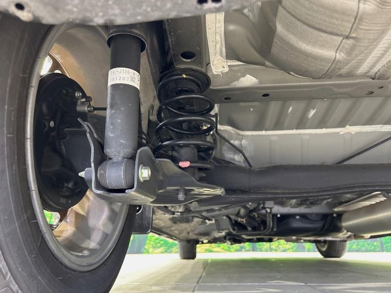 2021 Honda N-BOX CUSTOM 6BA-JF3 (UW-6a4727f1da884)[23]