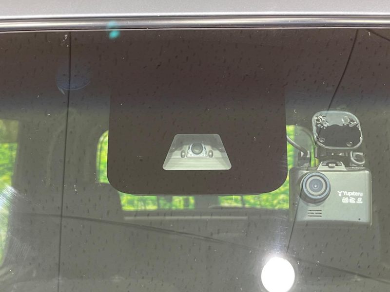 2016 Daihatsu Wake DBA-LA700S (UW-6a472842970d4)[21]