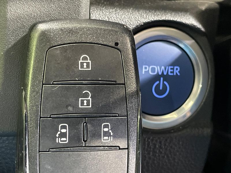 2023 Toyota Sienta 6AA-MXPL10G (UW-6a4728ab168d1)[5]