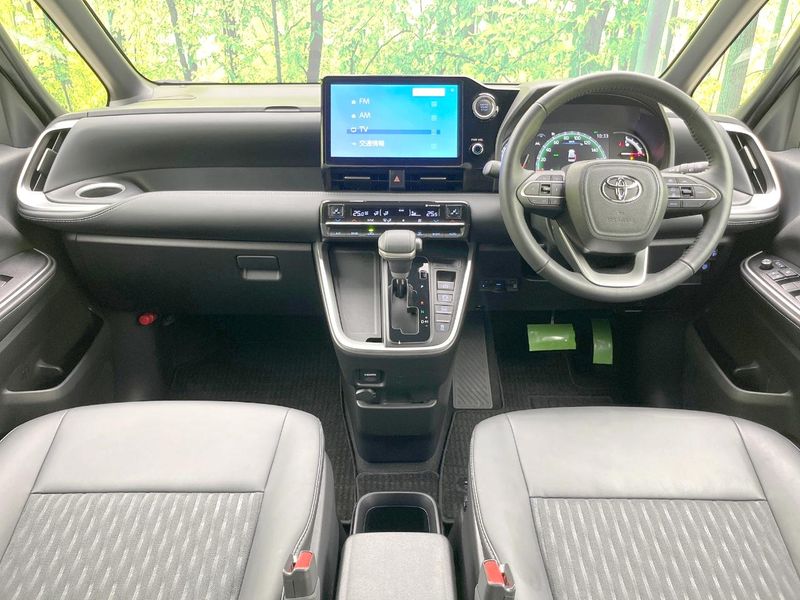 2024 Toyota Noah 6BA-MZRA90W (UW-6a4728bb604aa)[28]