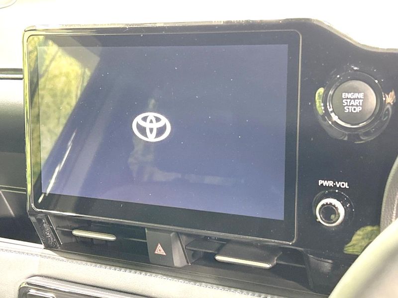 2024 Toyota Voxy 6BA-MZRA90W (UW-6a4728be724ba)[7]