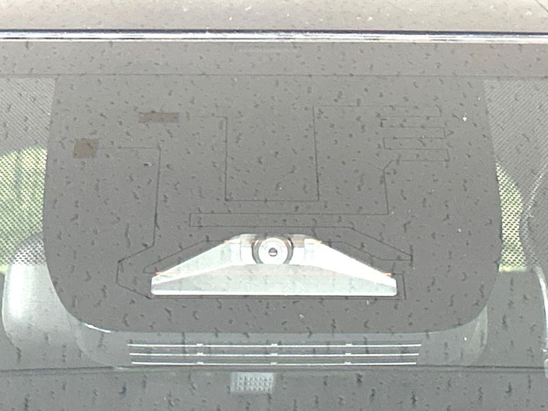 2024 Toyota Voxy 6BA-MZRA90W (UW-6a4728be724ba)[4]