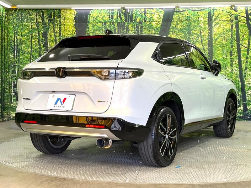 2023 Honda Vezel 6AA-RV5 (UW-6a4728ee2c030)[17]