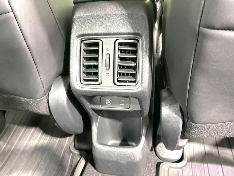 2024 Honda Vezel 6AA-RV5 (UW-6a4728f0c5cb0)[25]