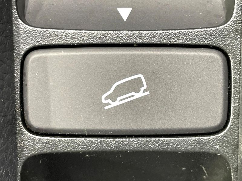 2025 Honda Vezel 6AA-RV5 (UW-6a4728f10f8cb)[19]