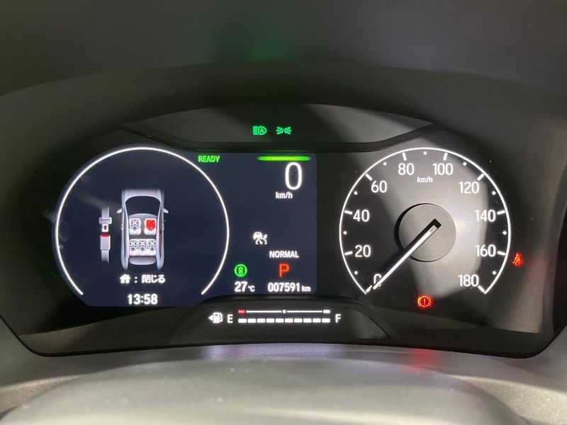 2025 Honda Vezel 6AA-RV5 (UW-6a4728f1d2d52)[14]