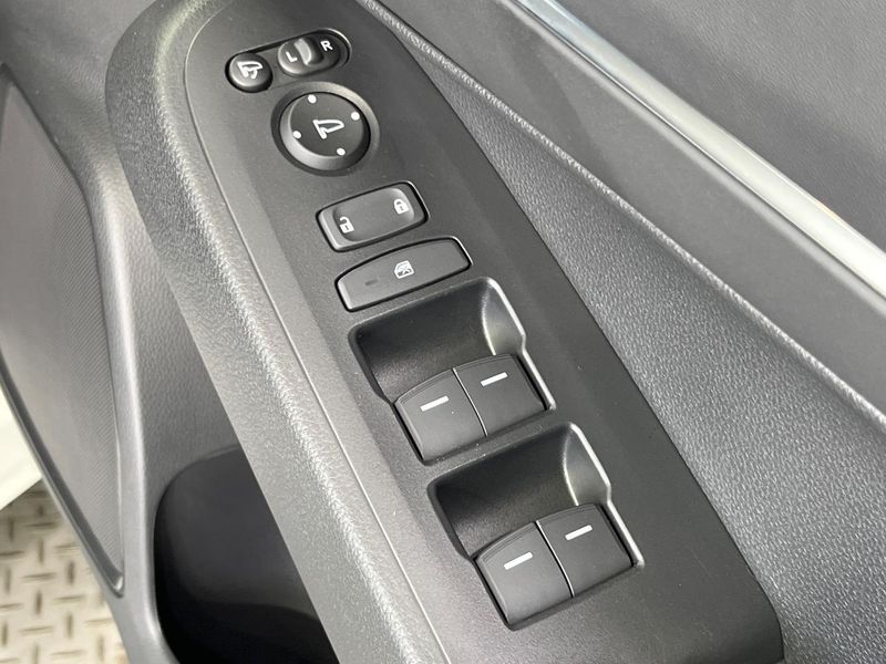 2025 Honda Vezel 6AA-RV5 (UW-6a4728f1d2d52)[6]