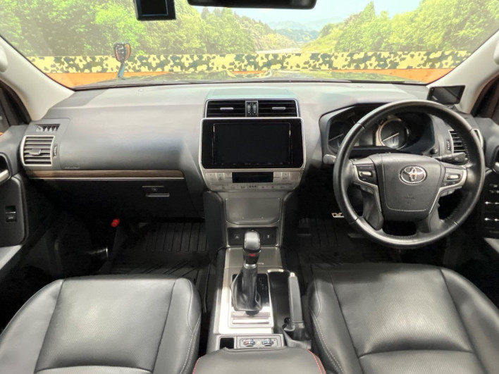 2019 Toyota Land Cruiser Prado CBA-TRJ150W (UW-6a47290adf6e6)[18]