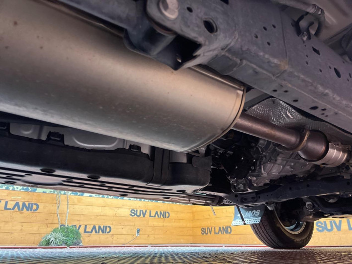 2019 Toyota Land Cruiser Prado CBA-TRJ150W (UW-6a47290adf6e6)[11]