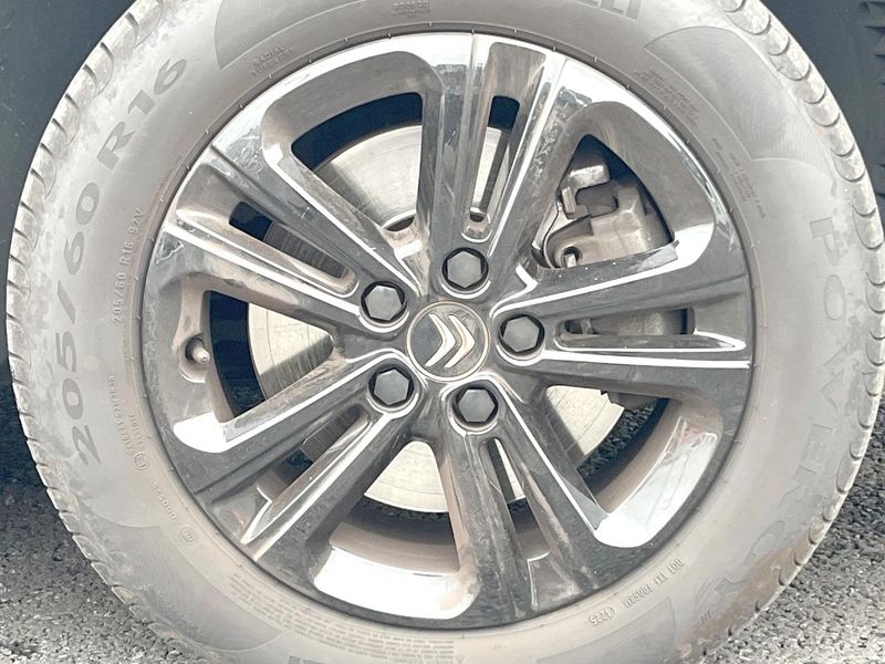 2021 Citroen Berlingo 3DA-K9CYH01 (UW-6a472922d6372)[18]