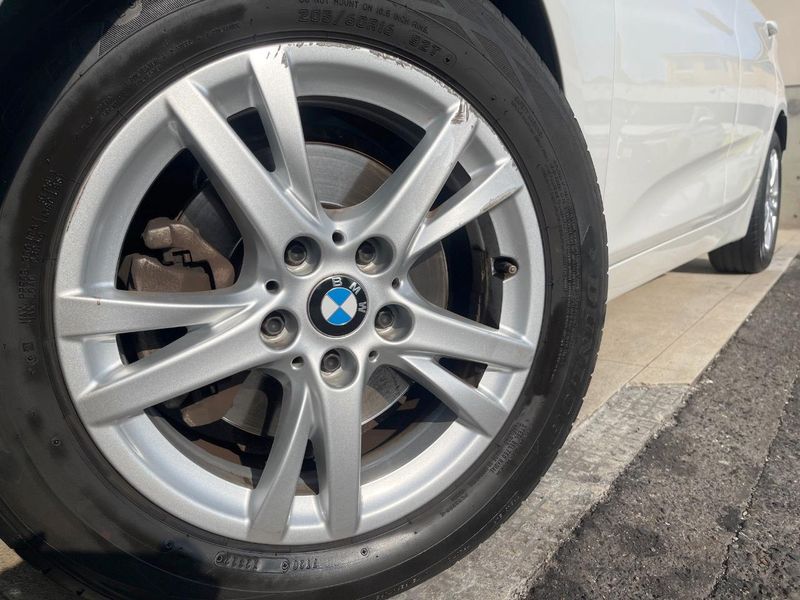 2016 BMW 2 Series LDA-2C20 (UW-6a47292889c31)[18]
